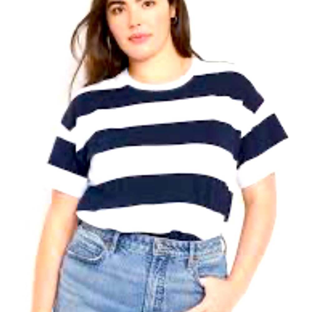 Old Navy EUC Size XXL Vintage Crew Neck Striped Tee